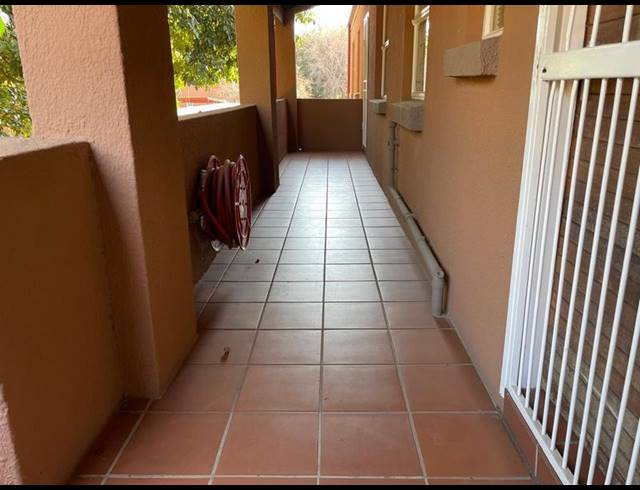 2 BEDROOM APARTMENT FOR SALE IN SAFARI GARDENS